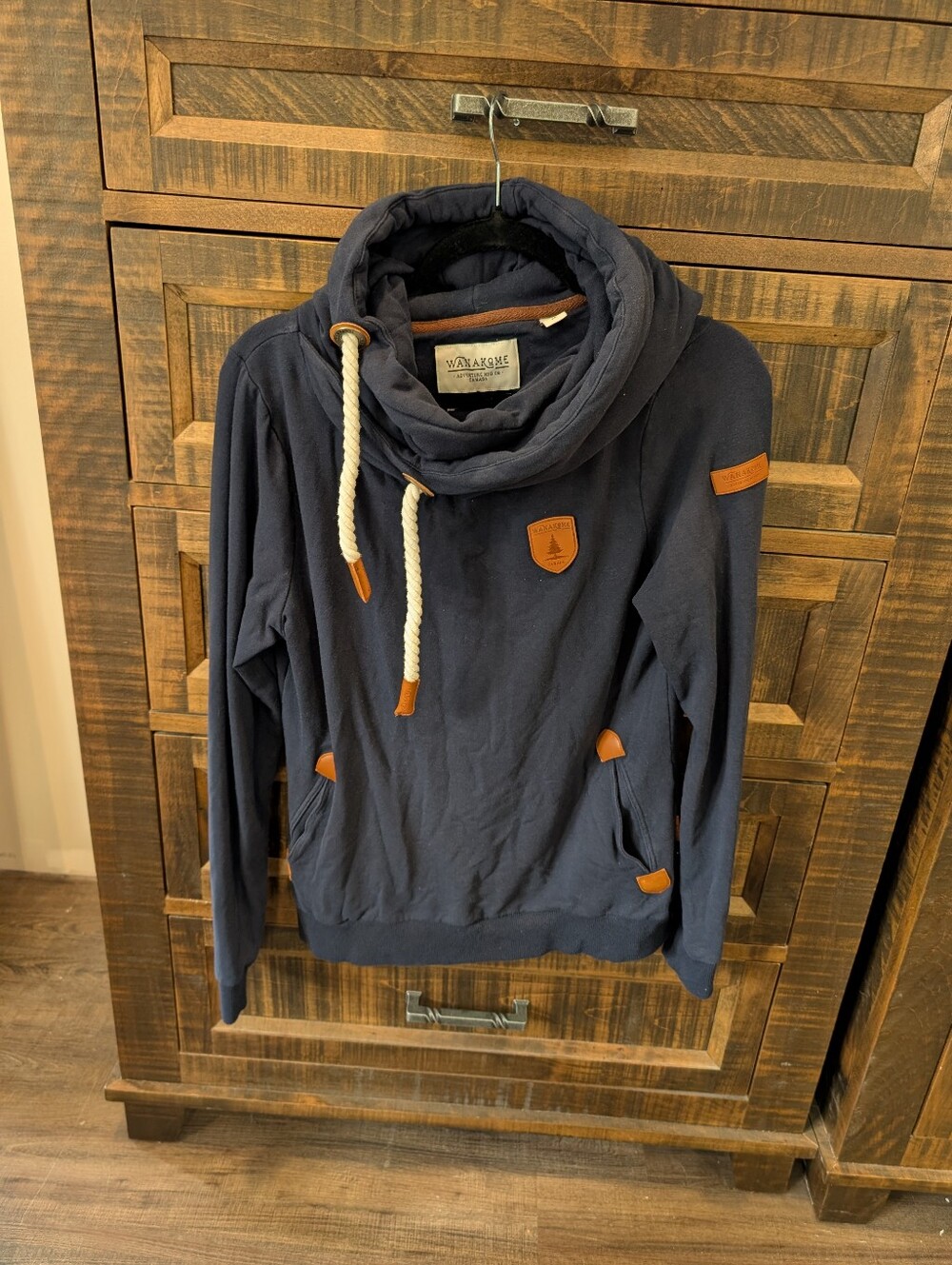 Wanakome Navy Pullover Sweater